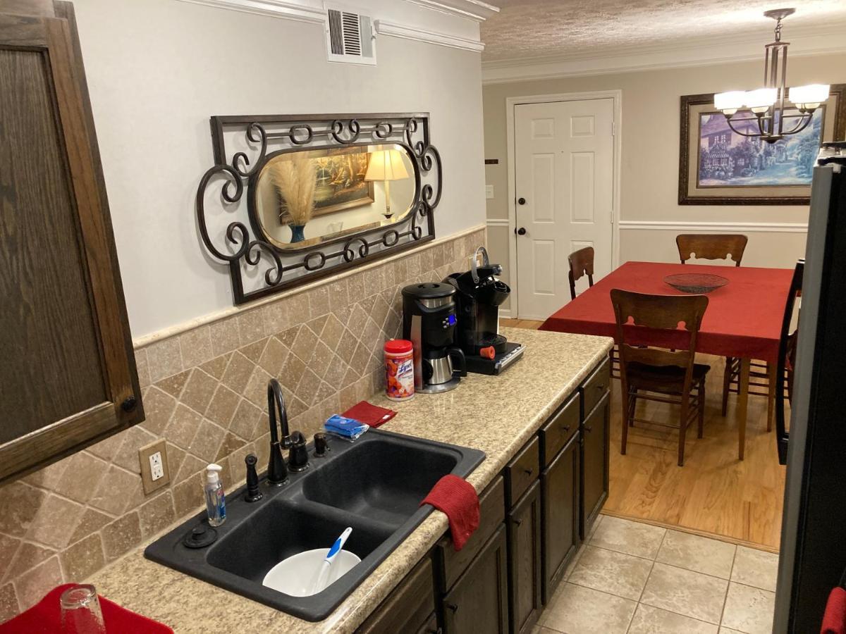 Spacious 3 Bedroom 2 Bath Condo Close To Five-Points In Athens Kültér fotó
